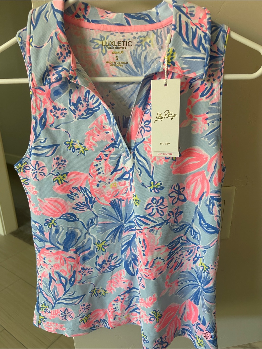 Lilly Pulitzer Light Blue Pink & Navy Floral Sleeveless Polo Tank